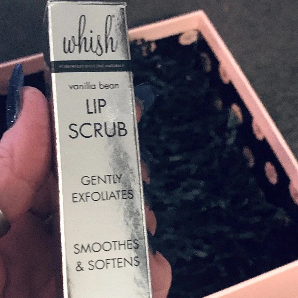 Whish Vanilla Bean Lip Scrub